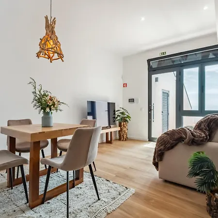 Lägenhet The Spot Funchal (Madeira)